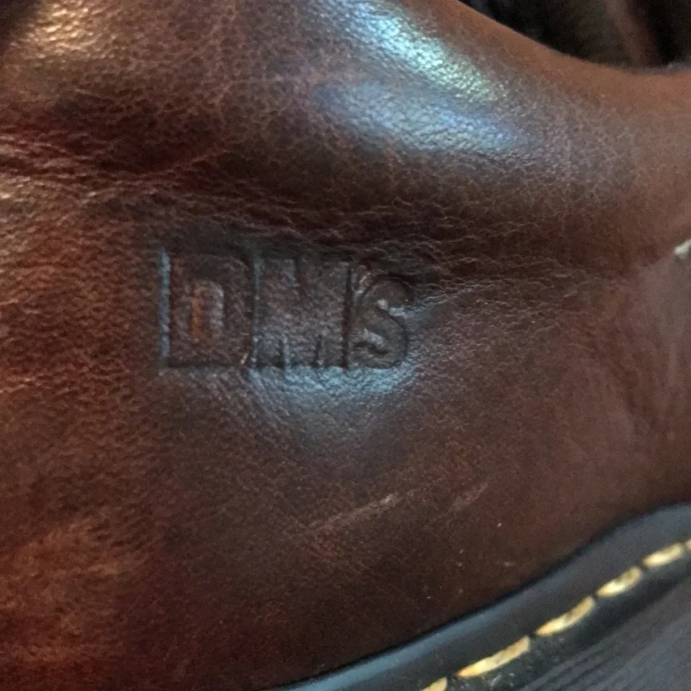 DR Martens Men’s Oxford Shoes Size 12 Brown Leather Excellent Preowned Condition